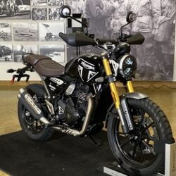 2024 Triumph Scrambler 400 X Base (1)