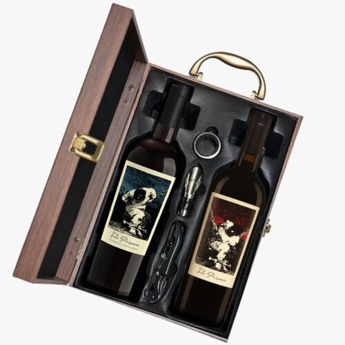 the-prisoner-wirh=gift-box the-prisoner-wirh=gift-box