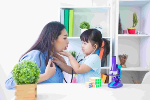 compressed_mother-daughter-playing-doctor-with-stethoscope compressed_mother-daughter-playing-doctor-with-stethoscope