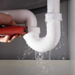 Emergency+Plumbers+Helensvale2 (1)