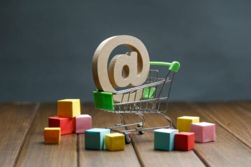 wooden-symbol-shopping-cart-online-shopping-concept2 wooden-symbol-shopping-cart-online-shopping-concept2