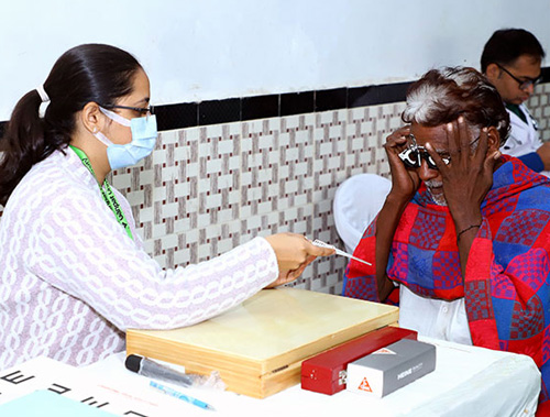 free-cataract-surgery-slider free-cataract-surgery-slider