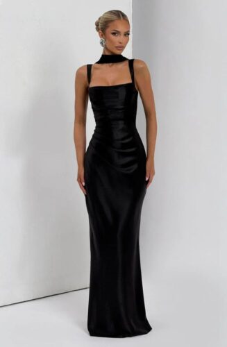 calanthe-maxi-dress-satin-emerald-green-qorsage (4) calanthe-maxi-dress-satin-emerald-green-qorsage (4)