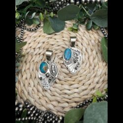 Spiny oyster turquoise