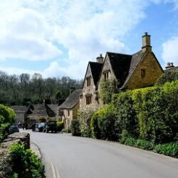Private guided tours Cotswolds.