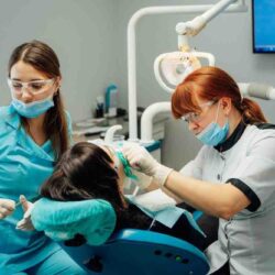 becoming-a-dental-nurse (1)