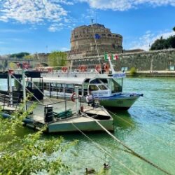 Rome-Colosseum-Tours.-Expert-guide-and-Fast-Track-Entrance.-Private-or-Group-Colosseum-Official-Tour-Skip-the-Line-Tickets-and-Ancient-Rome-9
