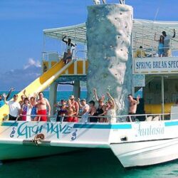 boat tour in Freeport, Bahamas